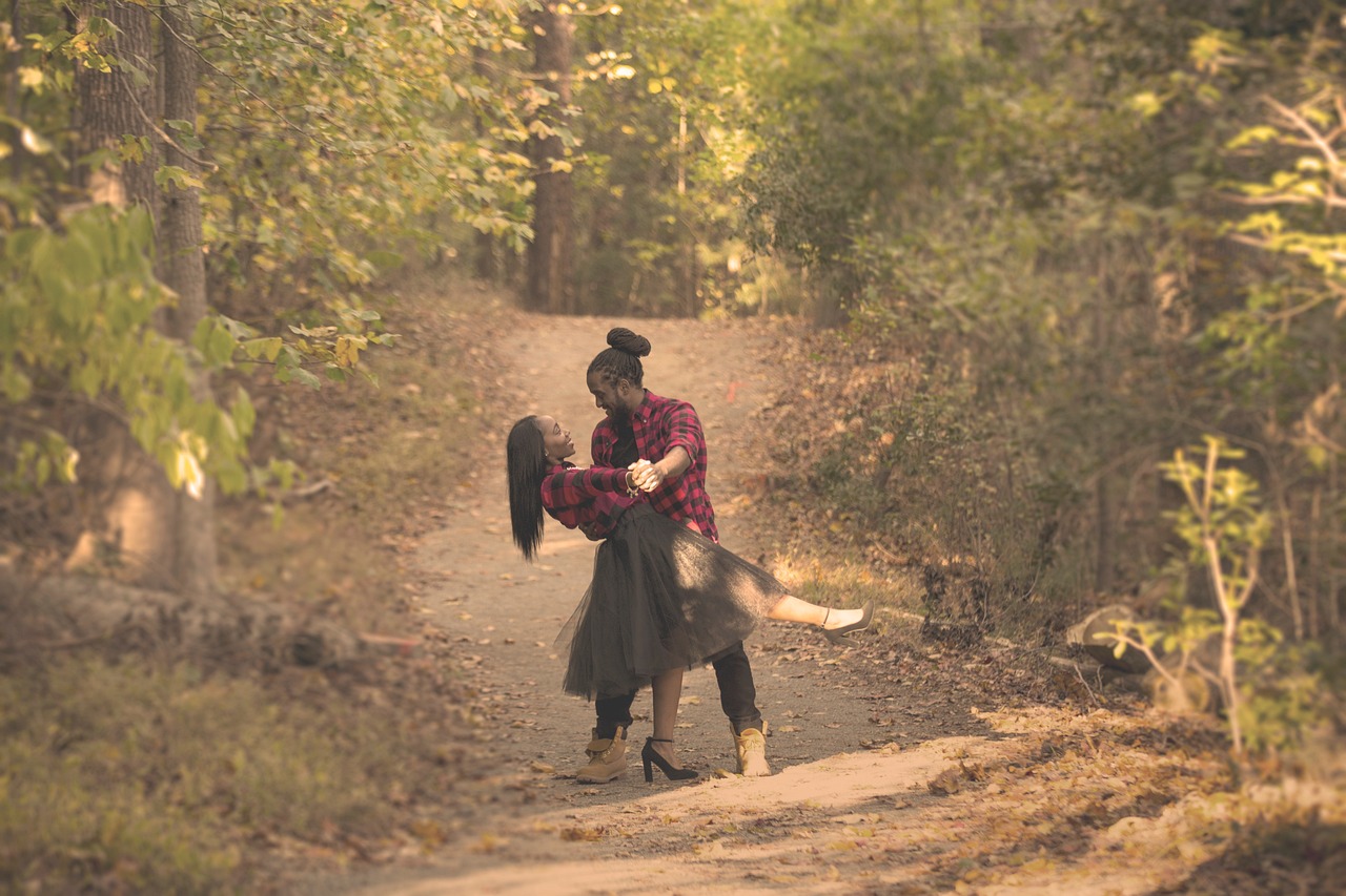 Thé dansant Salle des fêtes Gabriel Marsaud Saint-Mathieu 2026-04-12