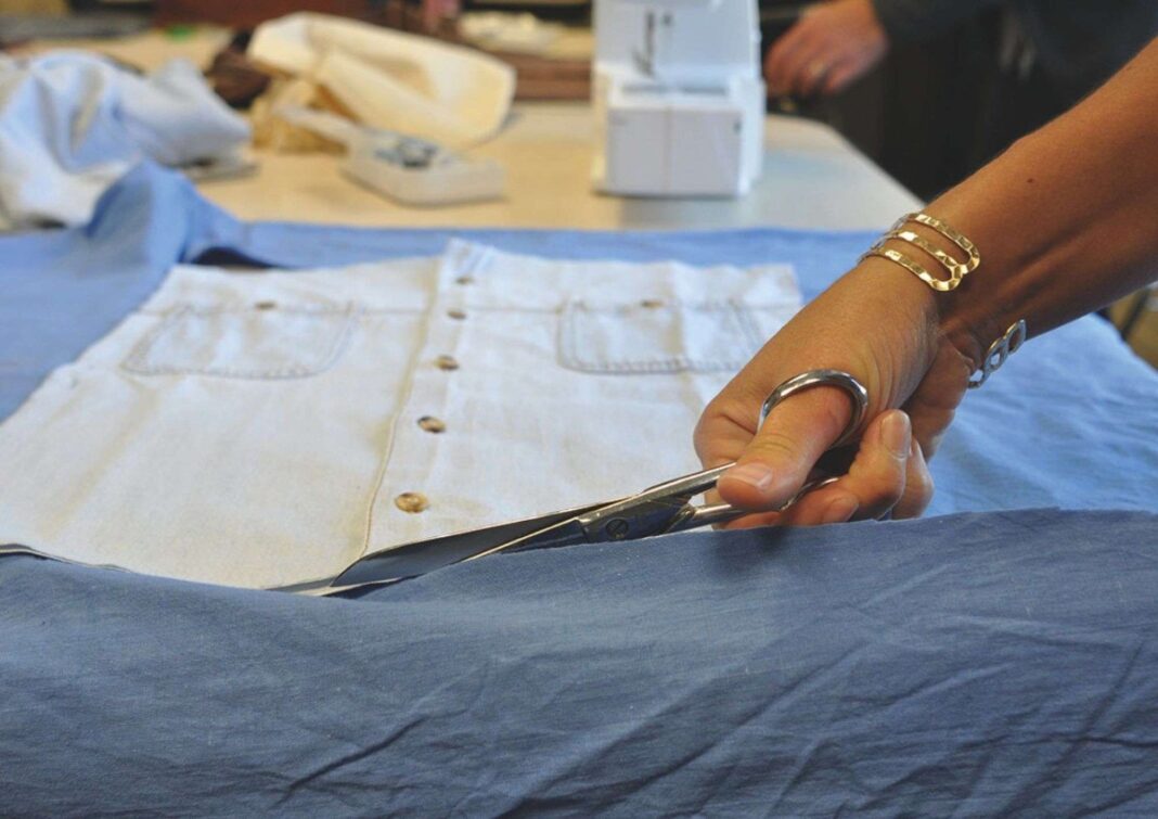 Upcycling du vêtement à l’accessoire au Musée de Vire Normandie  Vire Normandie