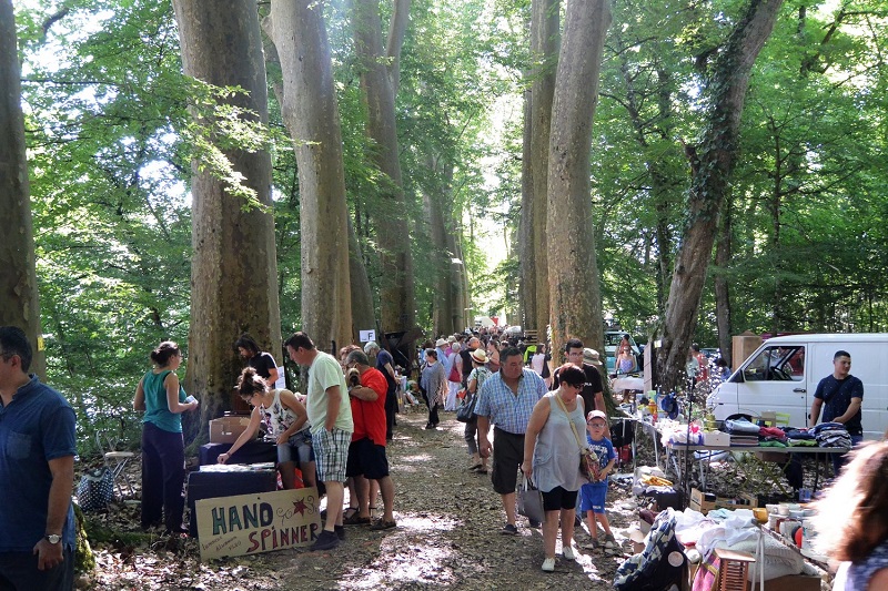 Vide grenier de Mayac Mayac