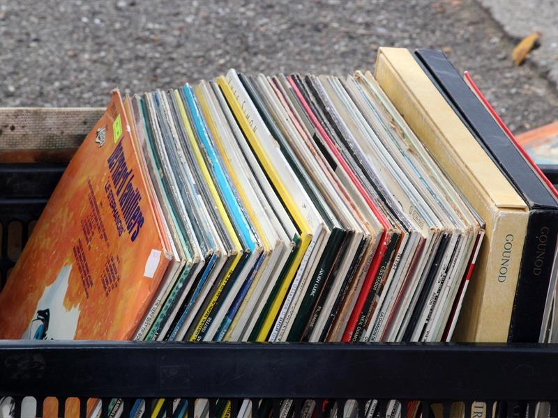 Vide grenier Place Champ de Foire Saint-Avold 2026-04-05