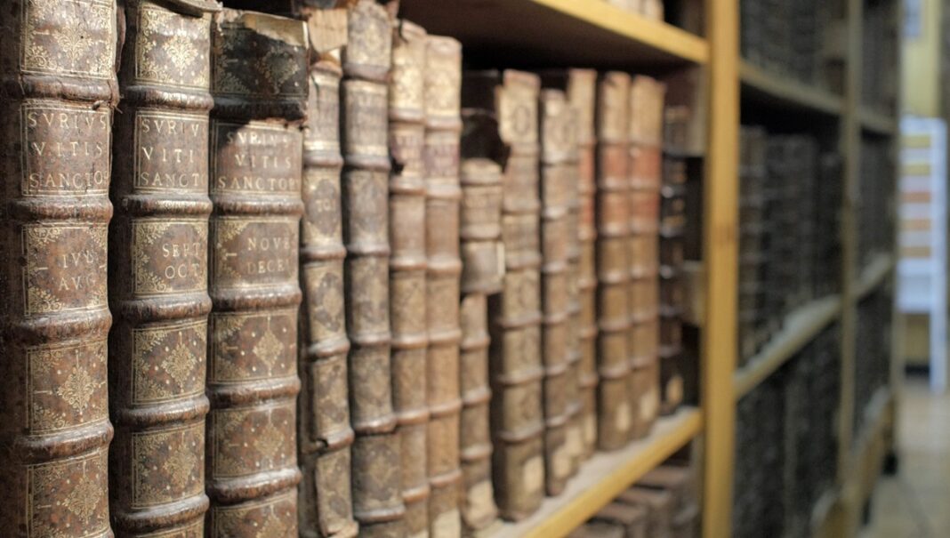 Visite La Bibliothèque patrimoniale se dévoile Place Littré Avranches