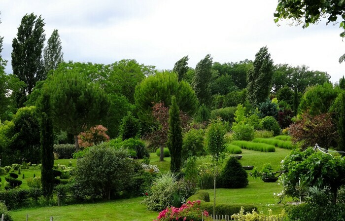 Visitez Les jardins du Coq Les Jardins du Coq Montignac-le-Coq
