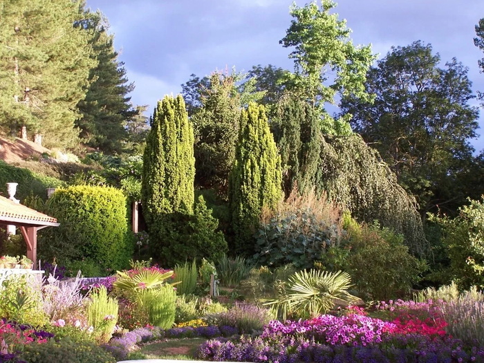 Vue rétrospective : 30ème anniversaire Les jardins du Gué Lhoumois
