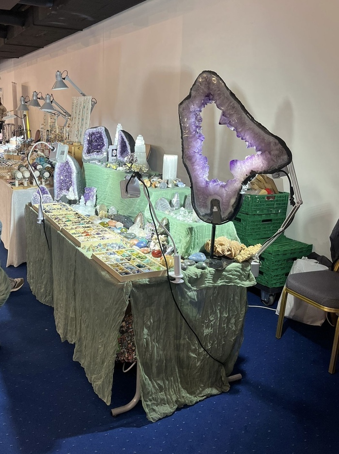 56e BOURSE AUX MINÉRAUX, FOSSILES ET GEMMES DE GENÈVE, Stade de Genève, Carouge