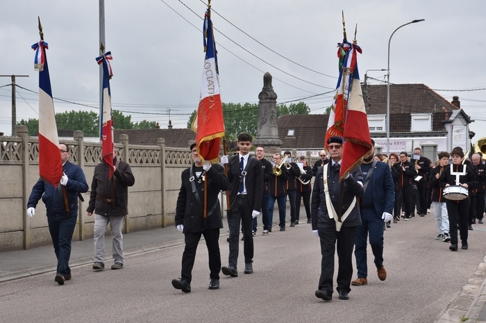 81è Anniversaire de la Victoire sur le Nazisme, Cimetière de Carvin, Carvin