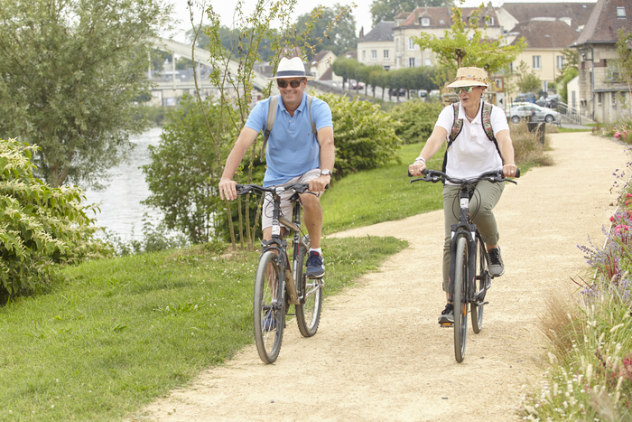 À Vélo sur les Voies Vertes : Entre lavoirs, étangs et villages de caractère, Pont Sainte Maxence, Pont-Sainte-Maxence