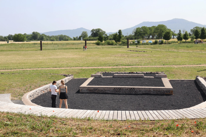 « À vos marques et indices ! » Parcours d’orientation à la recherche de la ville gauloise de Corent, Plateau de Corent, Veyre-Monton