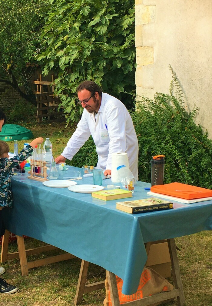 Animations Scientifiques à Saint-Saturnin-du-Bois Villa Gallo-Romaine Saint-Saturnin-du-Bois