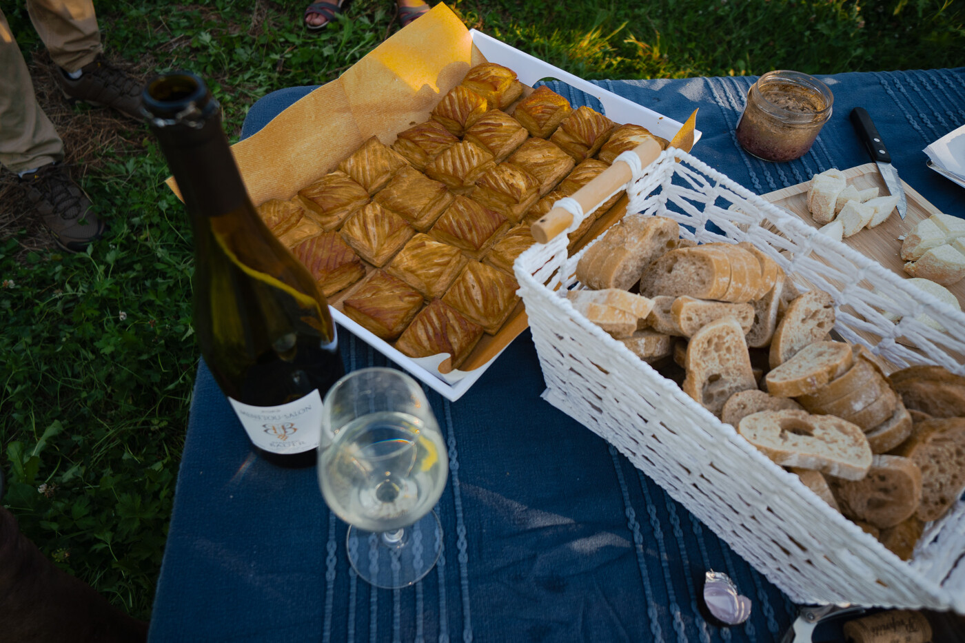 Apéro barque dans les Marais de Bourges  Bourges