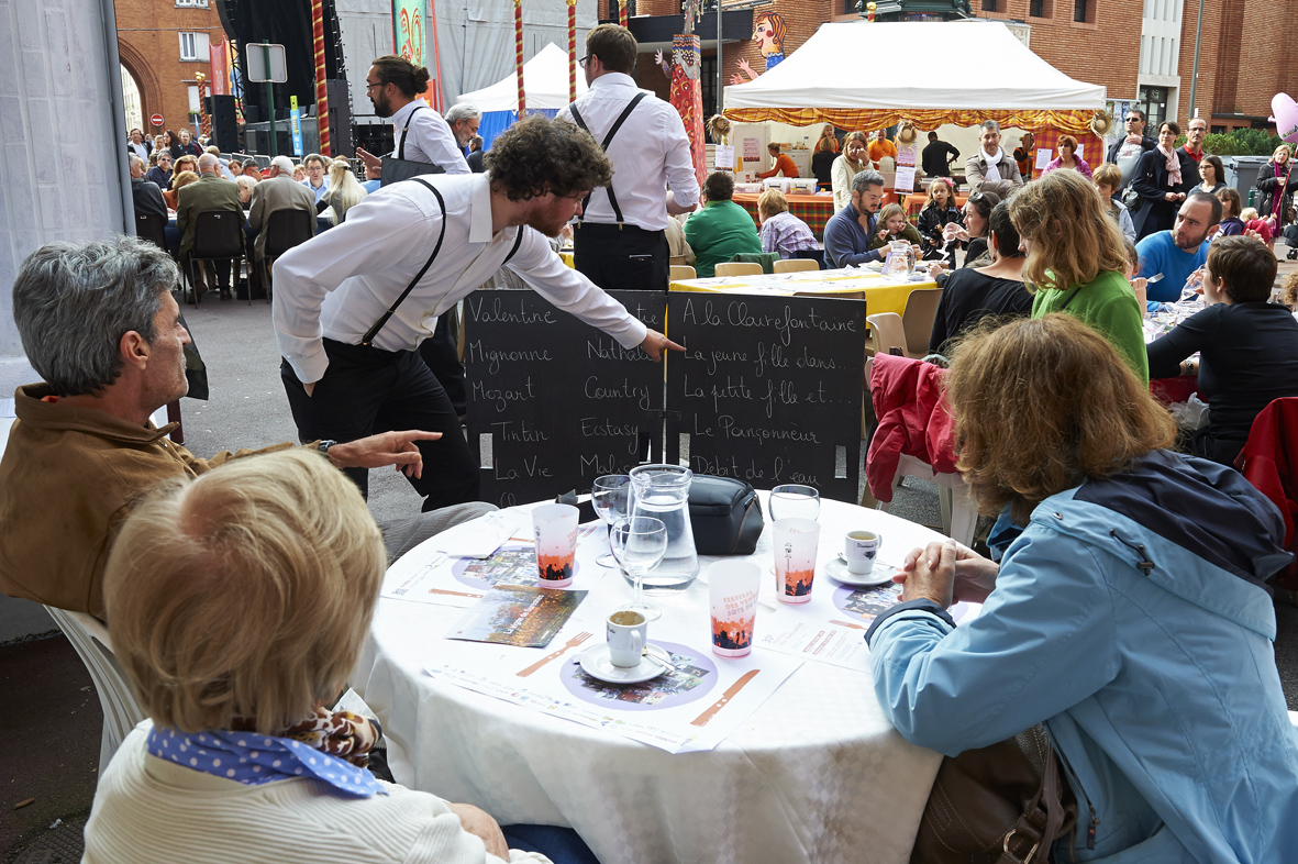 Apéro-concert avec le trio GARÇONS S’IL VOUS PLAIT ! Salle des Fêtes Colombières