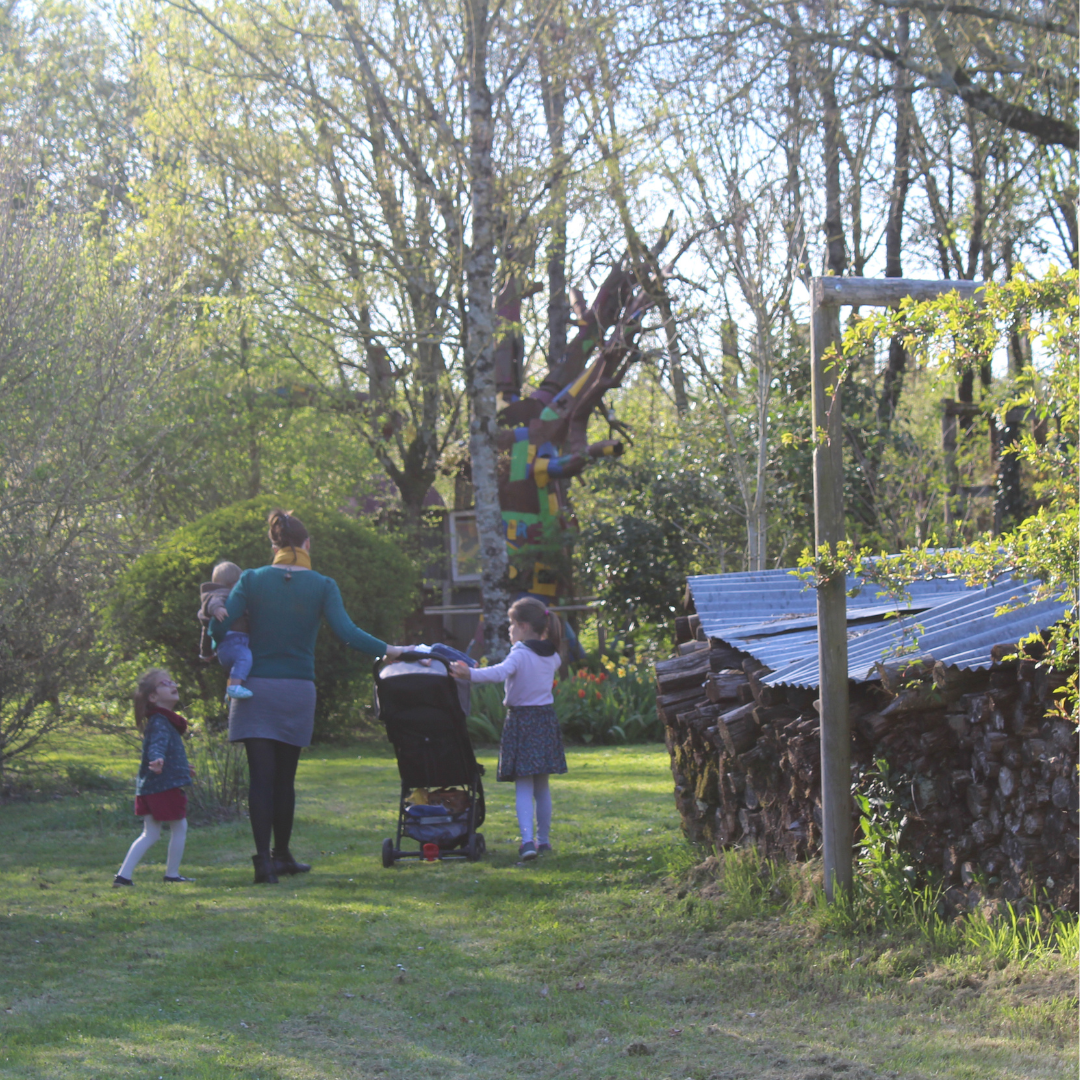 Après-midi chasse au trésor au Nombril Le Nombril du Monde Pougne-Hérisson
