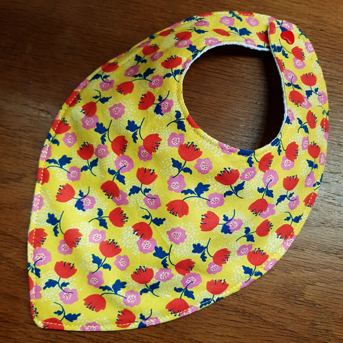 Atelier couture bébé : le bavoir, Les Yvette 280 cours de la somme 33800 Bordeaux, Bordeaux