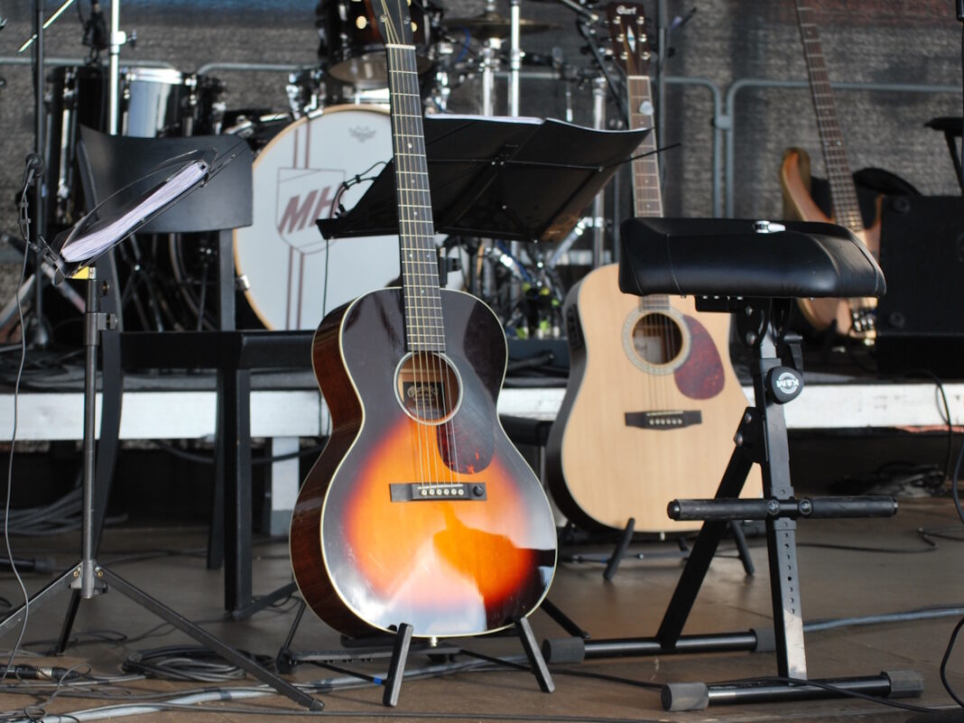 Atelier découverte d’instruments de musique Maison Eihartzea Bardos