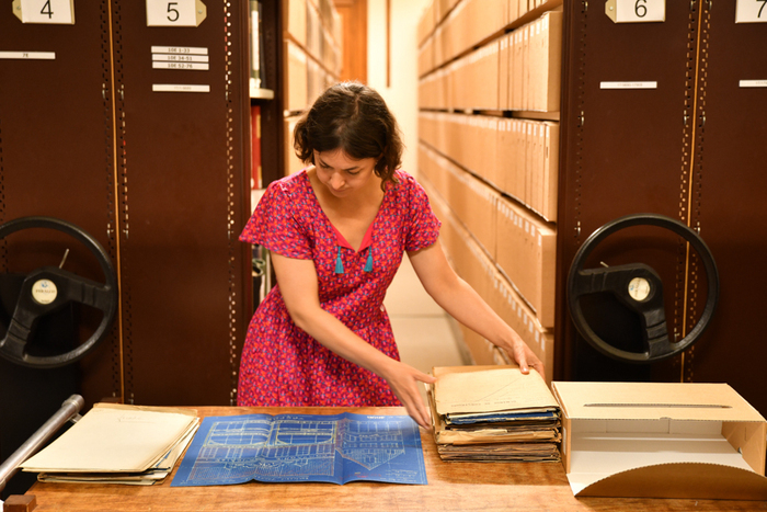 Atelier d'initiation à la recherche : comment retracer 200 ans d'histoire d'un bâtiment lillois ? Hôtel de Ville Lille