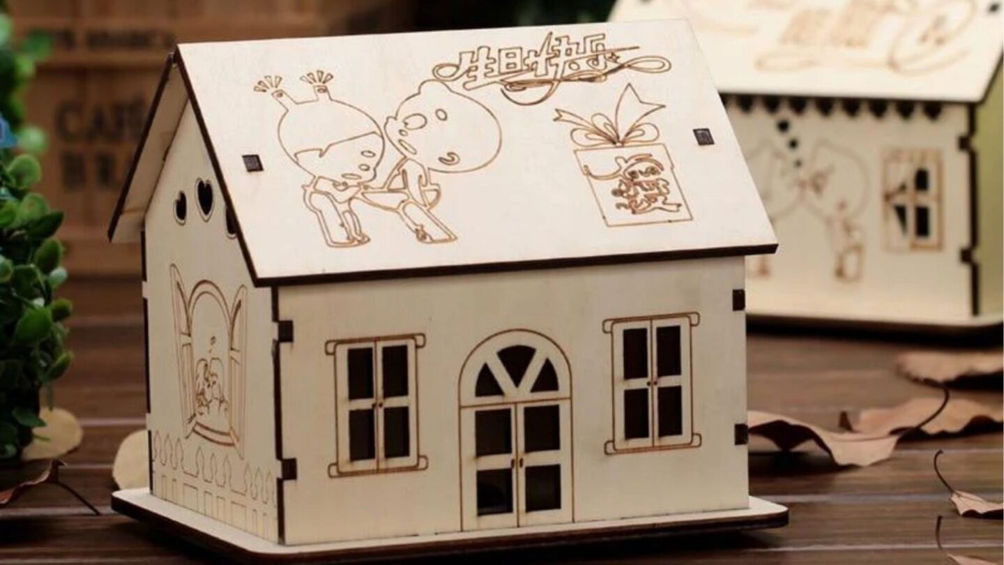 Atelier Fablab Tirelire en bois CCSTI Lacq-Odyssée Mourenx