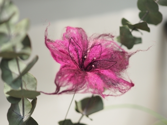 Atelier feutrage à plat : fleur