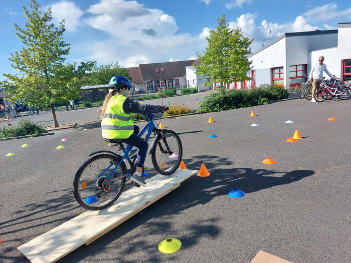 Ateliers de maniabilité et film, Centre d’accueil de loisirs, école, Donville-les-Bains