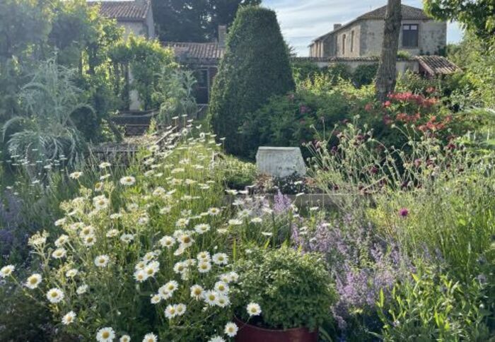 Au fil des regards au jardin de Riparfonds, Jardin de Riparfonds, Bressuire