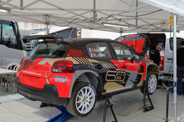 Rallye du Pays de Lohéac 2026 - Voiture de Hervé KNAPICK dans son stand