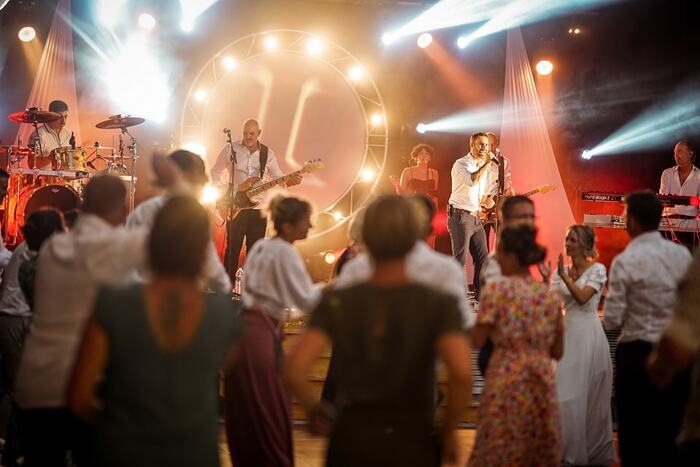 Bal avec l'orchestre SPHERE Bois du Pouliguen Le pouliguen