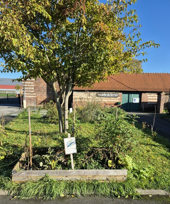 Balade à pied autour des jardins du Musée du Terroir Musée du Terroir Villeneuve-d'Ascq