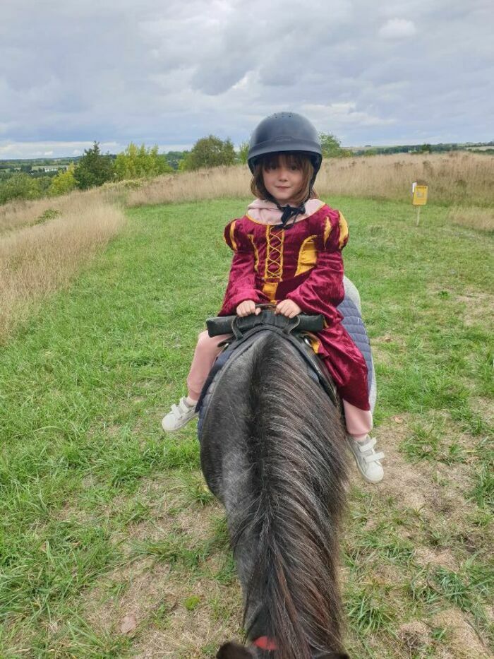Balade costumée à poney, pont de la citadelle, Montreuil-sur-Mer