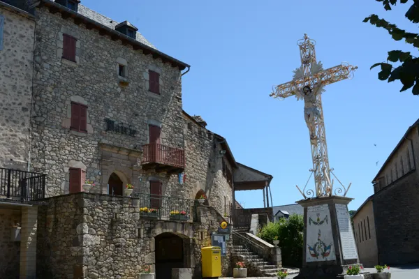 Balade La croix de Bleyssol (Vabre-Tizac) Le Bas Ségala Aveyron