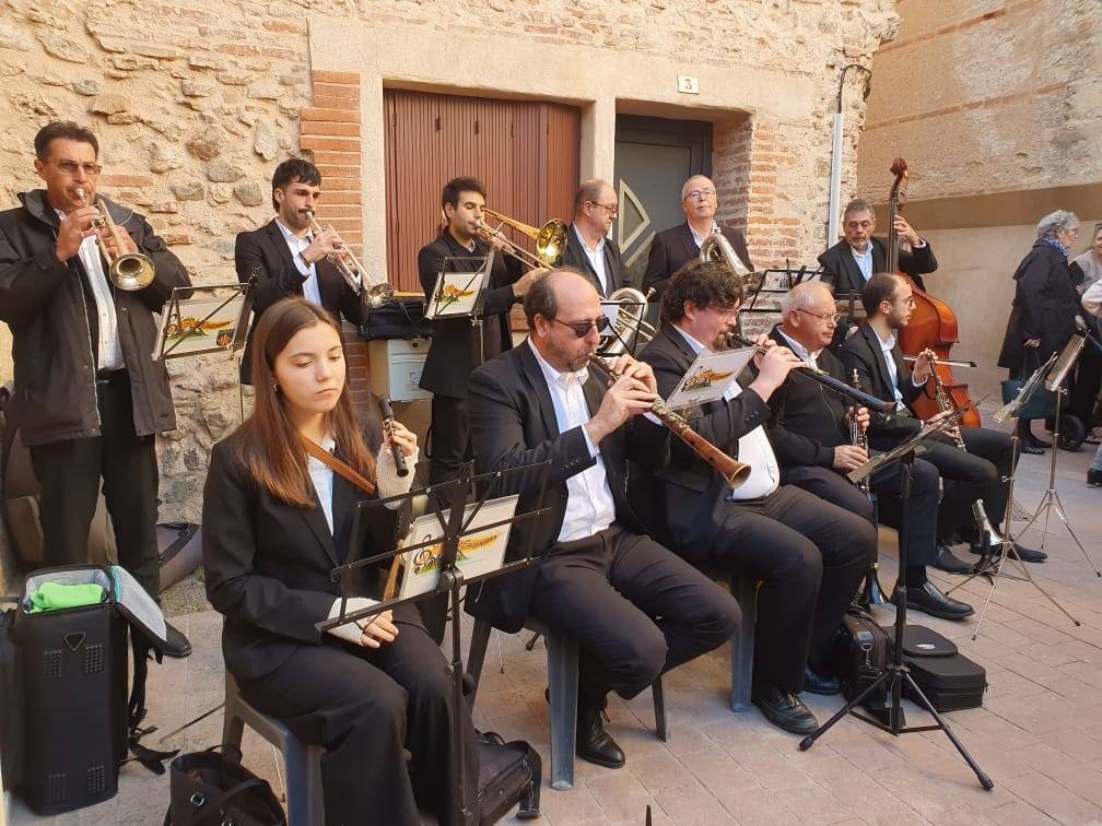 BALLADA AVEC LA COBLA LES CASENOVES  Sorède