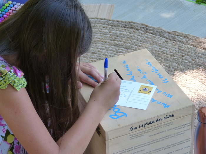 Bons baisers d'Amérique latine : créations d’élèves autour des mémoires et identités linguistiques latino-américaines Bibliothèque Mériadeck