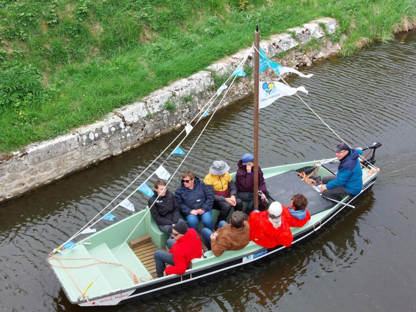 BOUCLES D&rsquo;EAU DU CANAL D&rsquo;ORLEANS PROMENADE EN BATEAU et BALADE PEDESTRE  Vieilles-Maisons-sur-Joudry