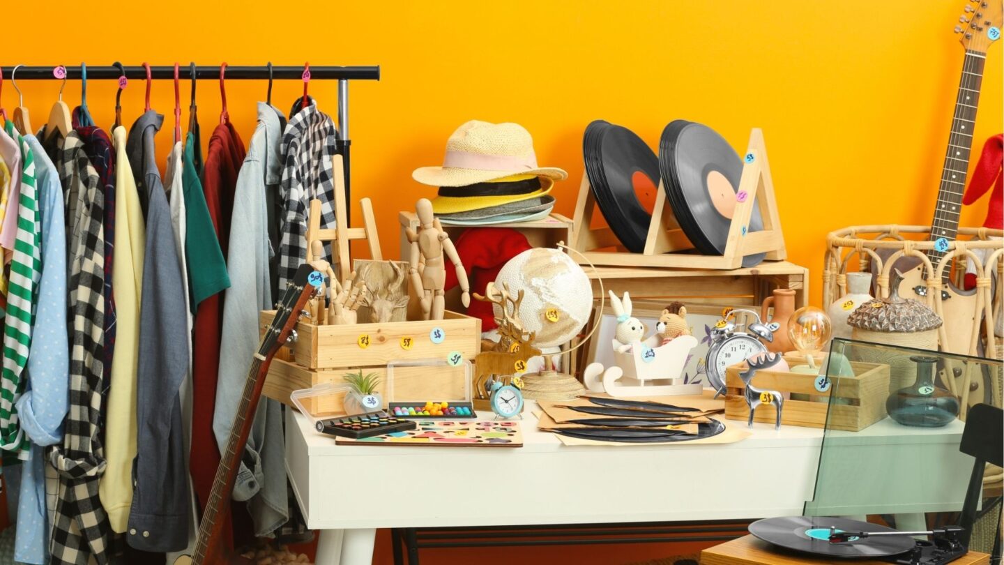 Braderie du secours populaire Boutique Secours Catholique Orthez