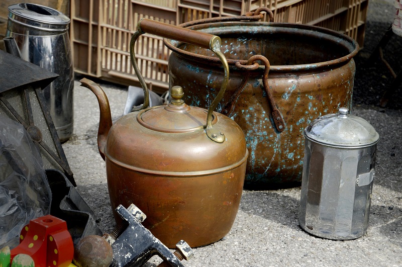 Brocante et marché du terroir  Cernoy-en-Berry