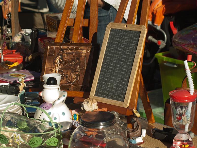 Brocante  Véry