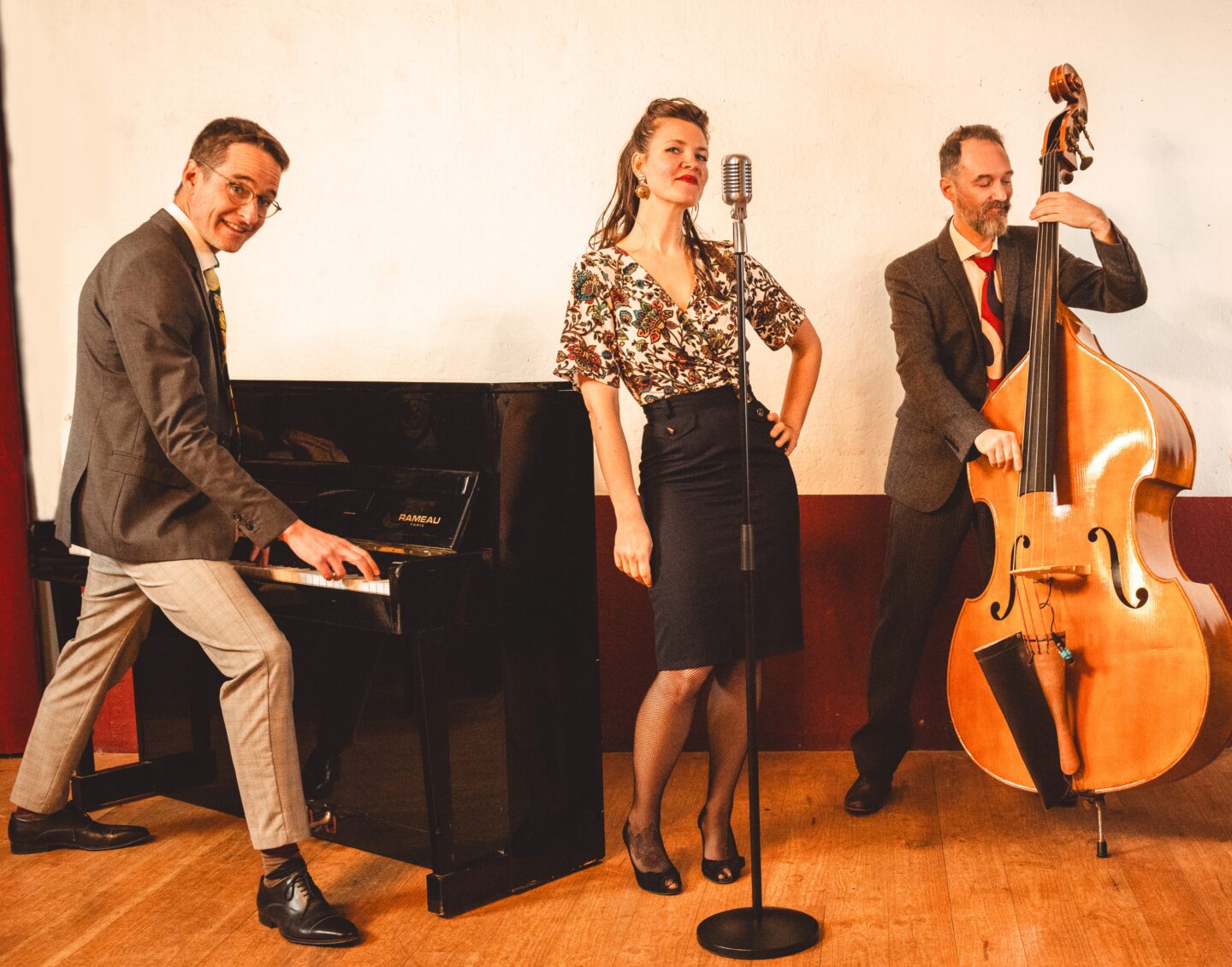 CHILL AU MALPAS MARLA AND THE COOL CHICKEN  Colombiers