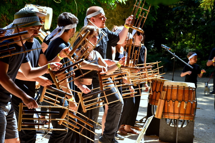 Concert des Pousses du Bamboo Orchestra La Bambouseraie en Cévennes Générargues