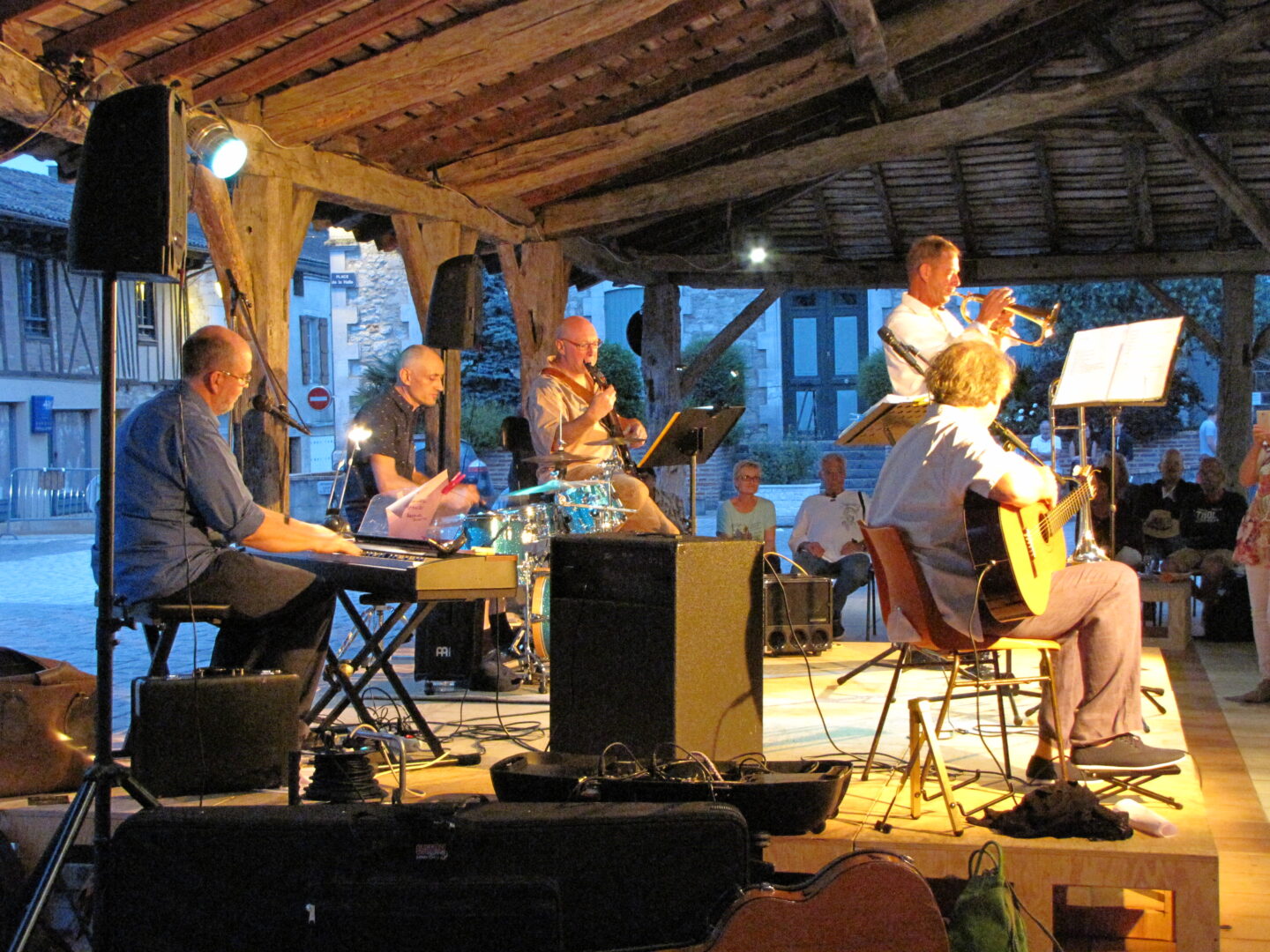 Concert Smooth Jazz Place de la Halle Villeréal