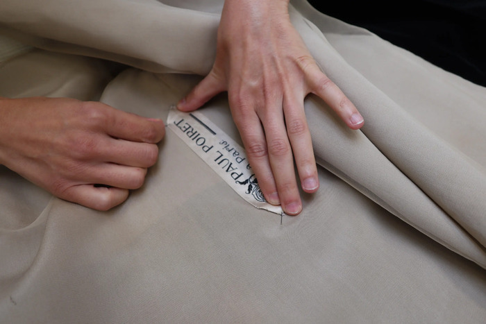 Conserver-restaurer le patrimoine de mode : une autre approche historique du vêtement, Château de Fontainebleau – chapelle basse Saint-Saturnin, Héricy