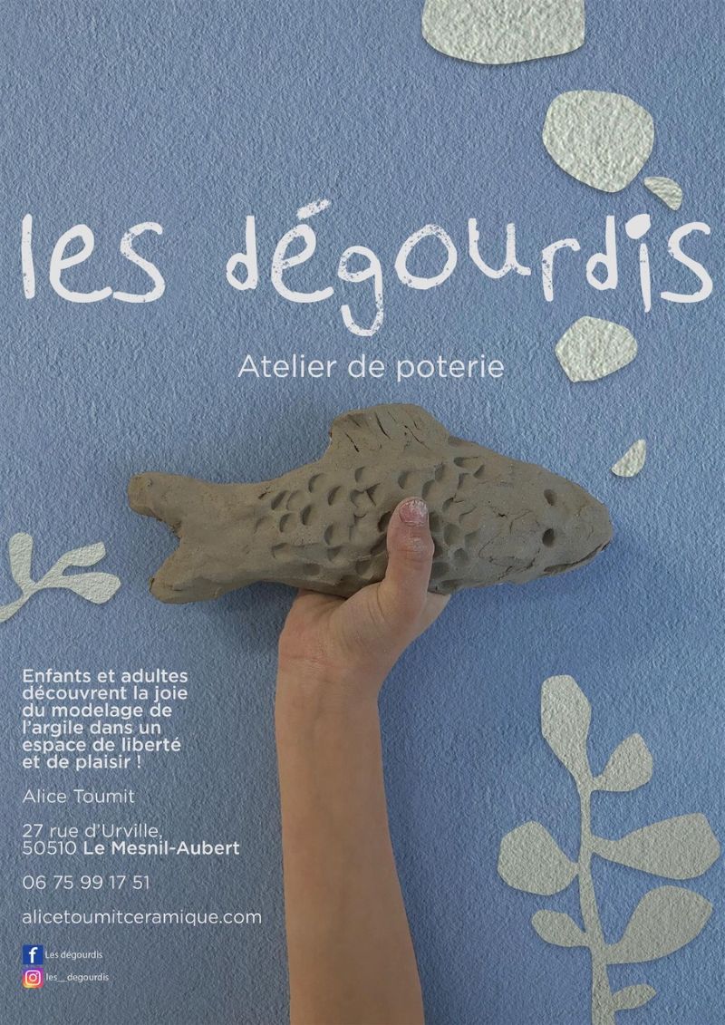 Cours de poterie tasse et assiette à biscuits Atelier de poterie les dégourdis Le Mesnil-Aubert