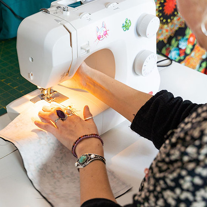 Couture Libre, Les Yvette 280 cours de la somme 33800 Bordeaux, Bordeaux