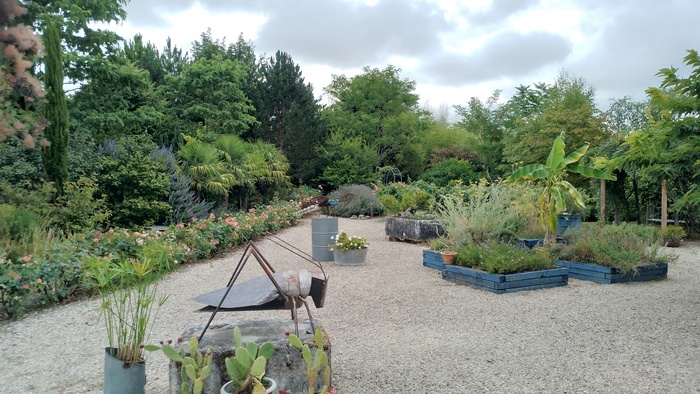 Déambulation libre ou commentée dans un jardin de 5 000 m² plein d&rsquo;histoires…, Jardin de Chrismô, Condéon
