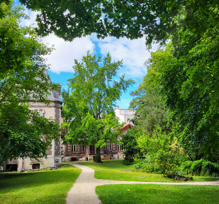 Découverte de l’histoire de la maison Marot et de son jardin – visite commentée CAC Passages Troyes