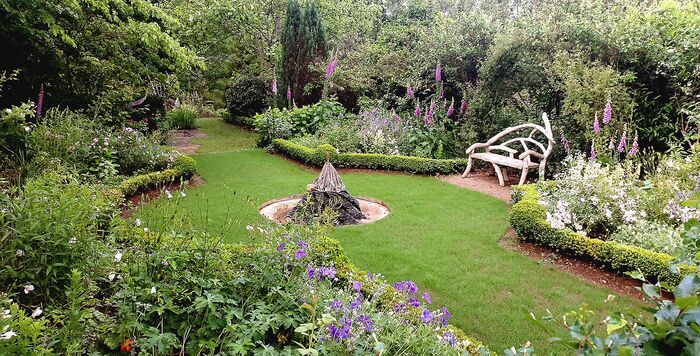 Découverte du jardin, Jardin Grelinette et pinceaux, Sérandon
