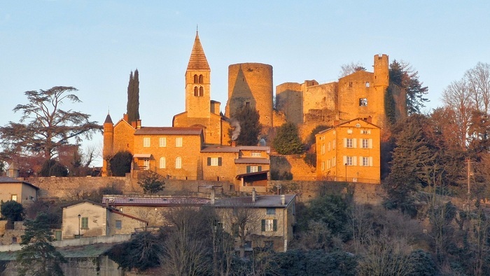 Découverte du vieux village de Châtillon 69380 Châtillon d'Azergues Laval
