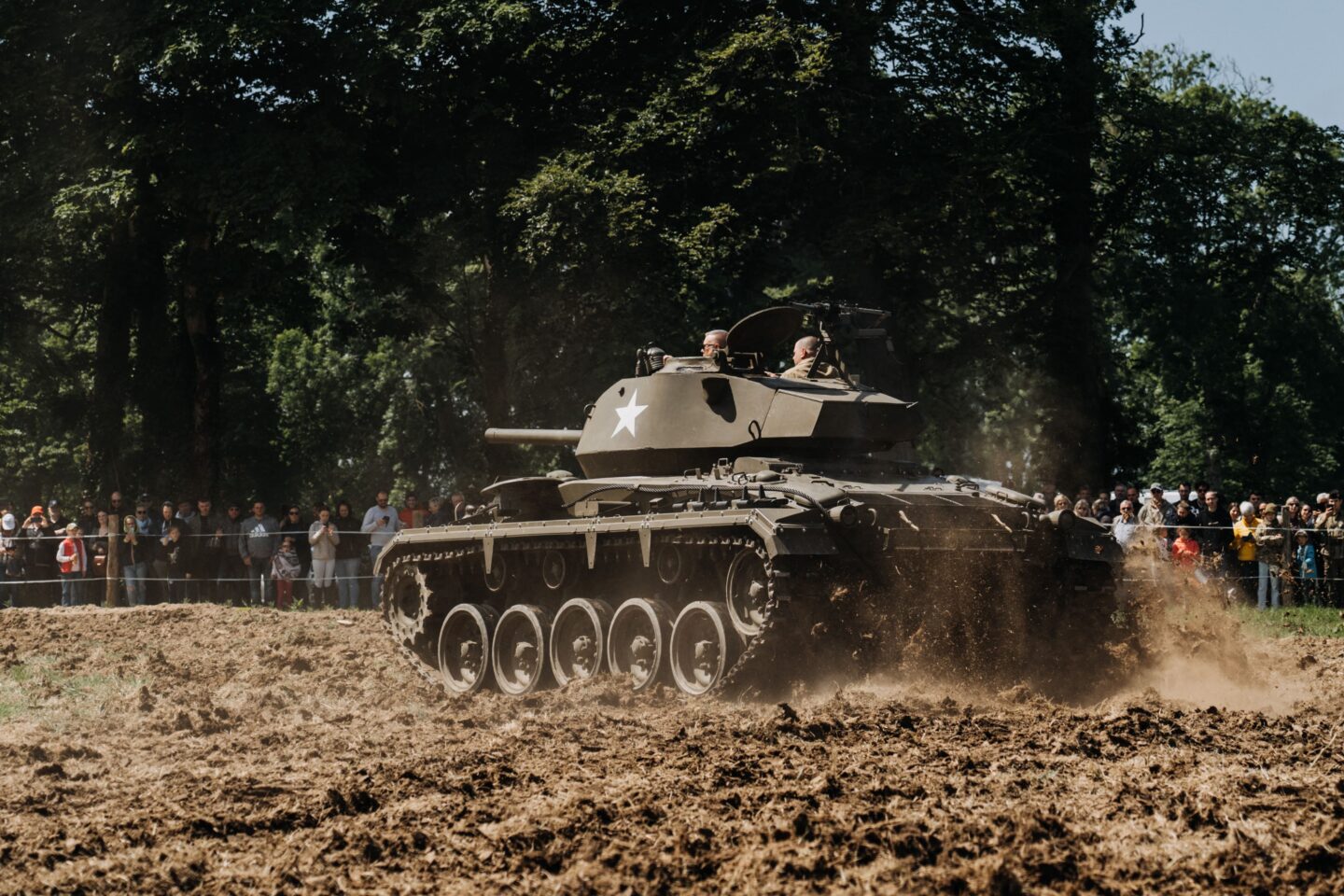 Démonstrations dynamiques de véhicules Lotissement Omaha Center Colleville-sur-Mer