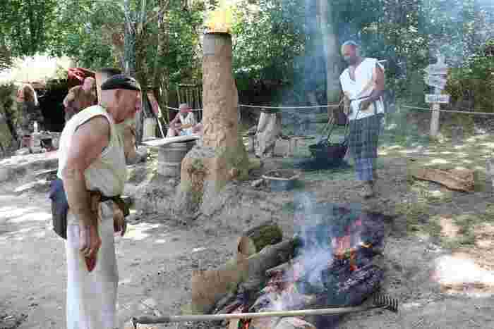 Détours autour des fours à pain et des bas fourneaux gaulois de Mignaloux-Beauvoir Place de l'église  Mignaloux-Beauvoir  86550 Burcin