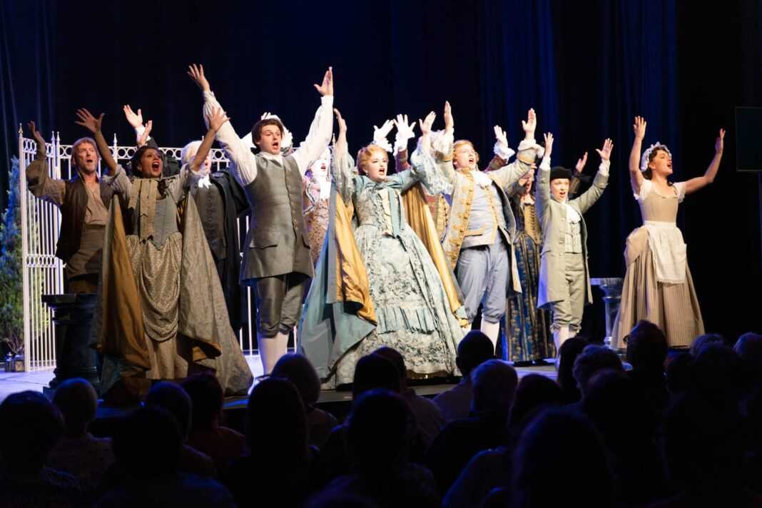 Domaine de Sédières Spectacle La Bohème Salle de spectacle Clergoux