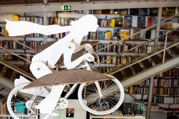 En roue livres, Médiathèque de Salindres, Salindres