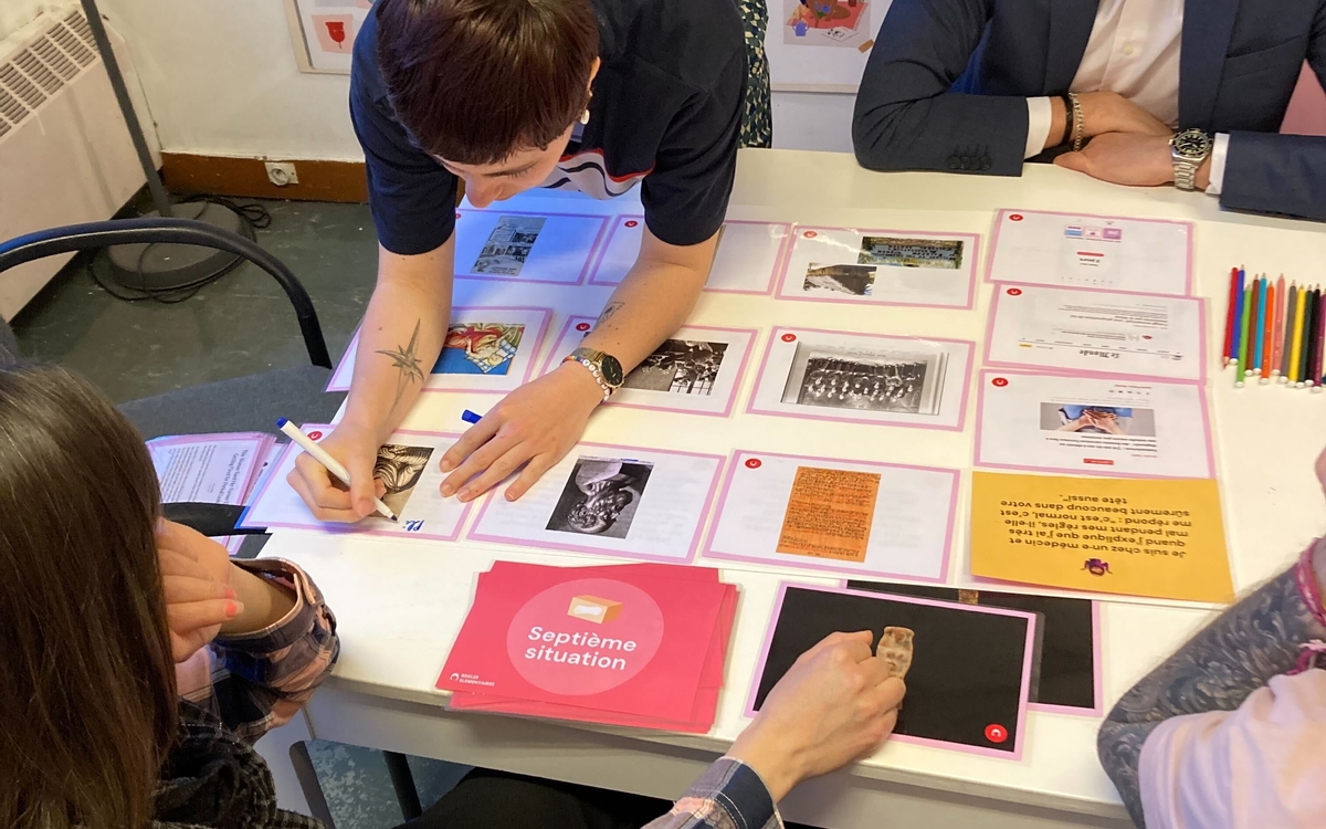 Enquête sur le tabou des règles : un atelier engagé, ludique et créatif ! Les Vagues Paris