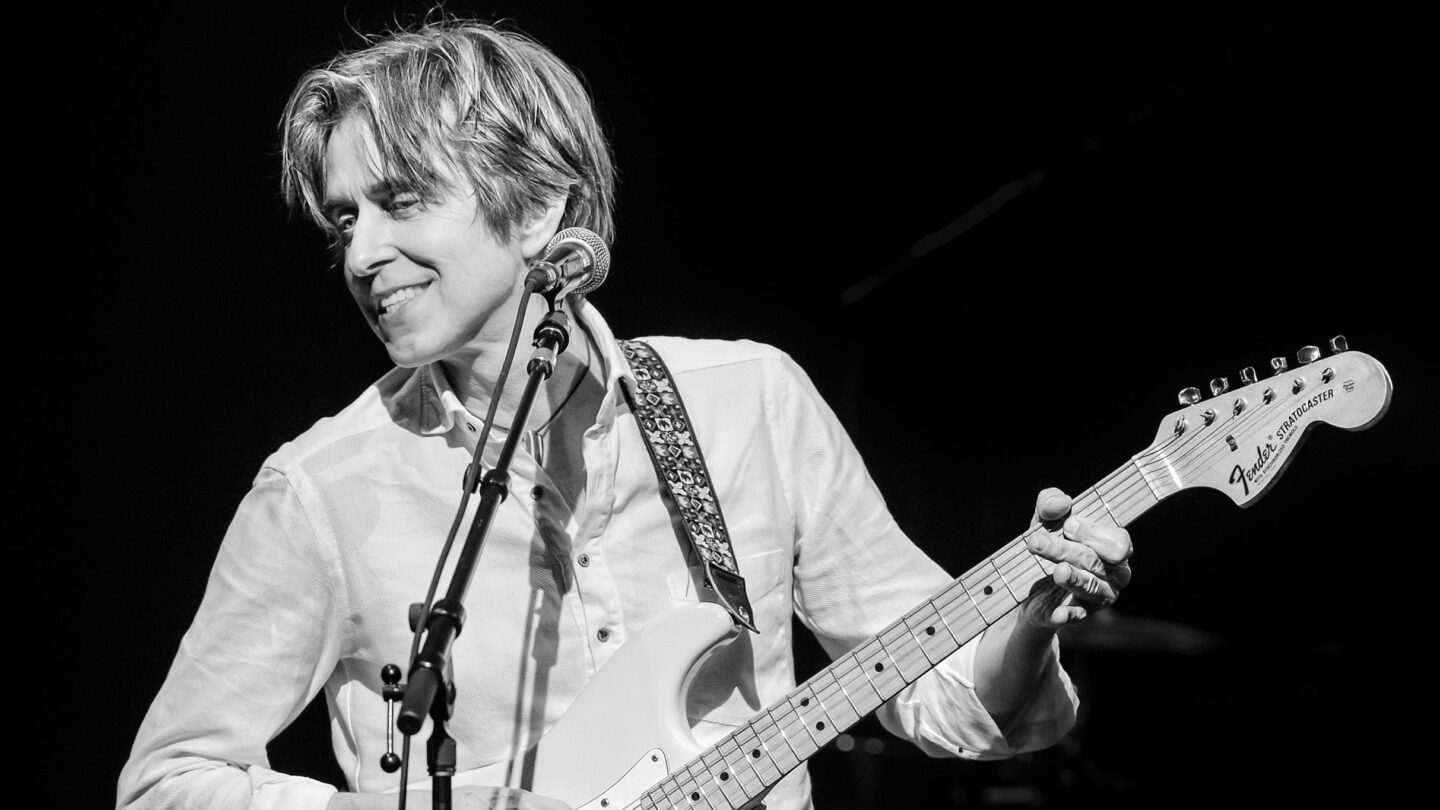ERIC JOHNSON Paris