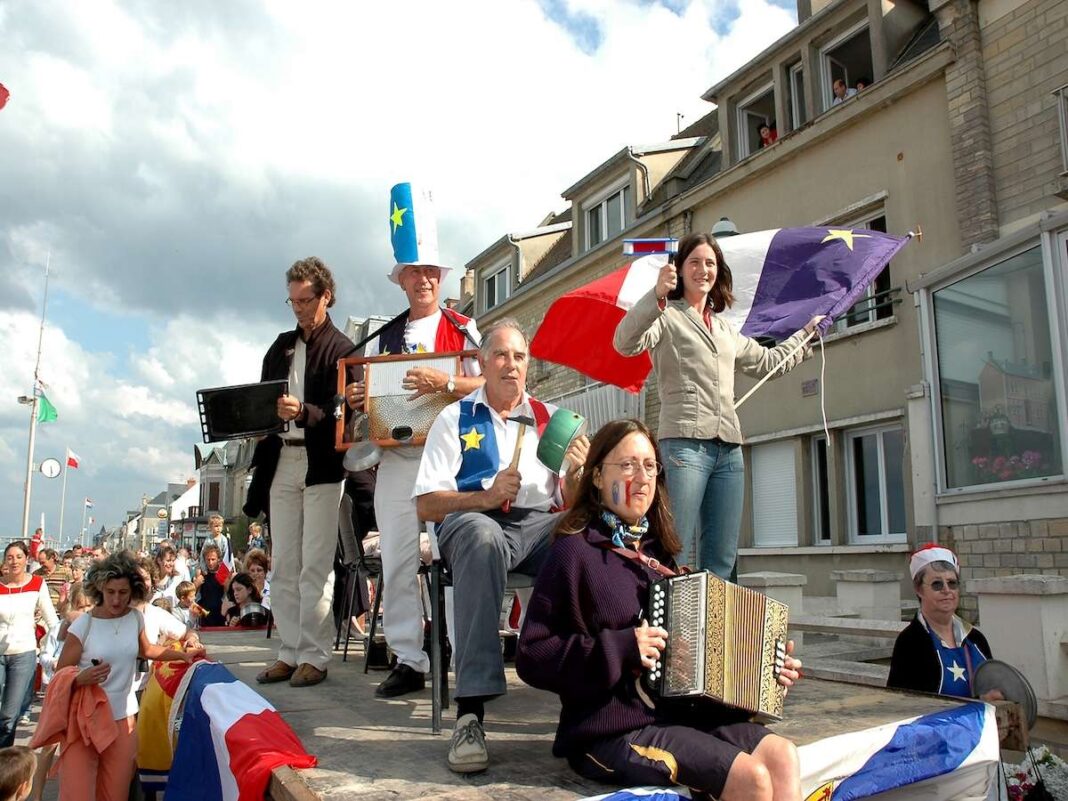 Festival La Semaine Acadienne projection de deux documentaires sur la semaine acadienne en 2006 et en 2008 à Saint-Aubin-sur-Mer Cinéma Saint-Aubin-sur-Mer